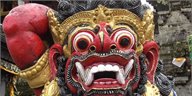 Bali - Příprava chrámu na celebraci 
